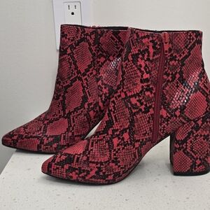 Red Snake Print Ankle Boots, STEVE MADDEN W9